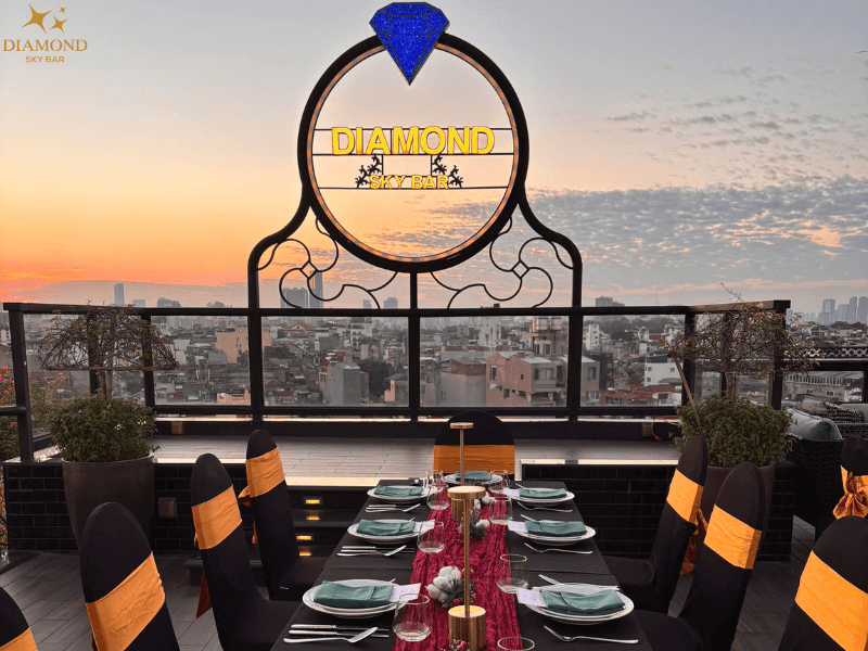 Diamond Sky Bar – Địa điểm tổ chức tiệc cuối năm tại Hà Nội lý tưởng với không gian đẹp & dịch vụ trọn gói